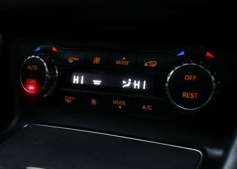 Mercedes-Benz GLA 1.6 GLA 200 AMG Line Edition+ Auto 5dr 35