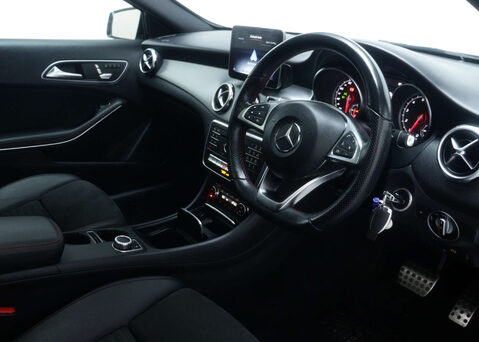Mercedes-Benz GLA 1.6 GLA 200 AMG Line Edition+ Auto 5dr 45