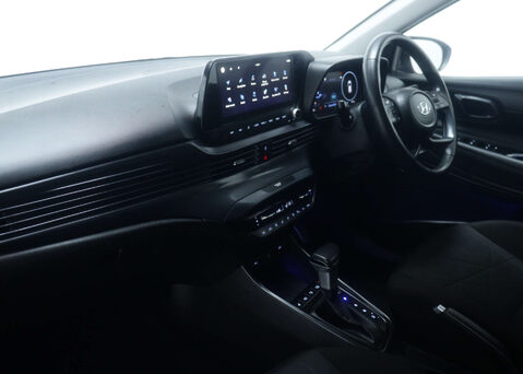 Hyundai BAYON 1.0 Bayon Premium TGDi MHEV Auto 5dr 46