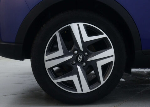 Hyundai BAYON 1.0 Bayon Premium TGDi MHEV Auto 5dr 13