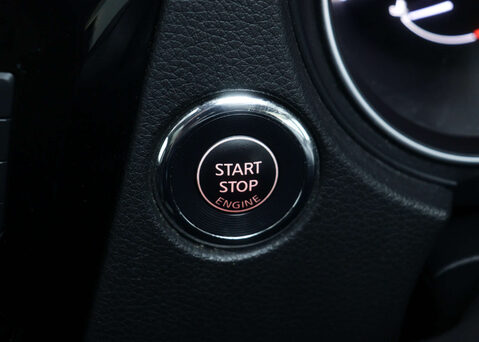 Nissan Qashqai 1.3 Qashqai N-Connecta DiG-T 5dr 33