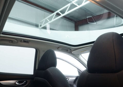 Nissan Qashqai 1.3 Qashqai N-Connecta DiG-T 5dr 48