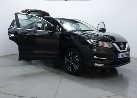 Nissan Qashqai 1.3 Qashqai N-Connecta DiG-T 5dr 50