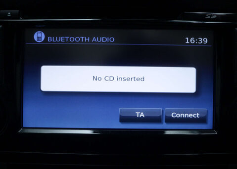 Nissan Qashqai 1.3 Qashqai N-Connecta DiG-T 5dr 23