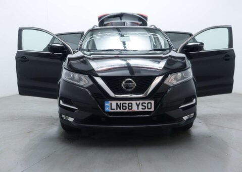 Nissan Qashqai 1.3 Qashqai N-Connecta DiG-T 5dr 51