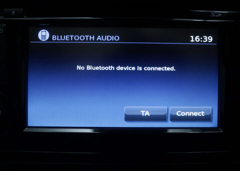 Nissan Qashqai 1.3 Qashqai N-Connecta DiG-T 5dr 22