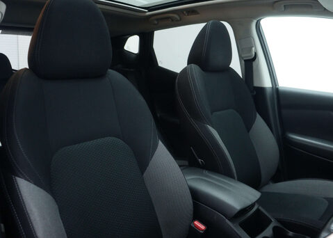 Nissan Qashqai 1.3 Qashqai N-Connecta DiG-T 5dr 39