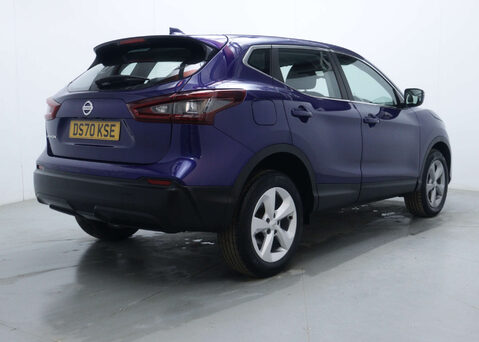 Nissan Qashqai 1.3 Qashqai Acenta Premium DiG-T Semi-Auto 5dr 10