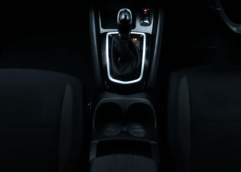 Nissan Qashqai 1.3 Qashqai Acenta Premium DiG-T Semi-Auto 5dr 19