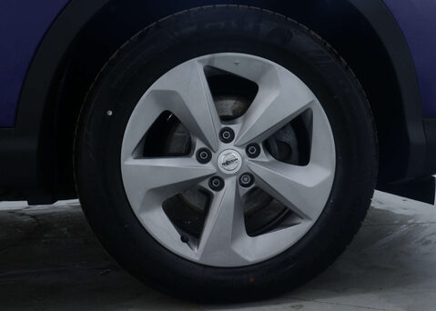 Nissan Qashqai 1.3 Qashqai Acenta Premium DiG-T Semi-Auto 5dr 13