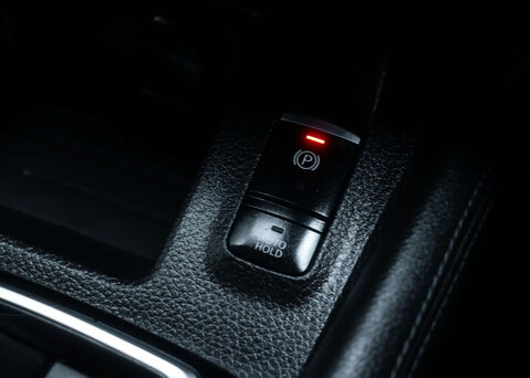 Nissan Qashqai 1.3 Qashqai Acenta Premium DiG-T Semi-Auto 5dr 28