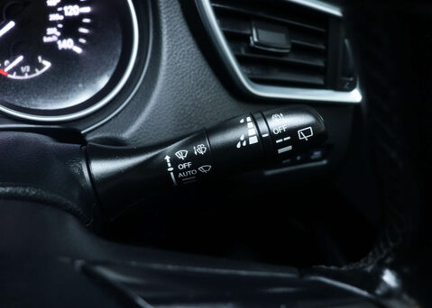 Nissan Qashqai 1.3 Qashqai Acenta Premium DiG-T Semi-Auto 5dr 33