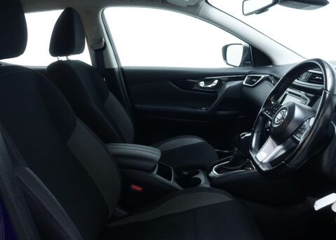Nissan Qashqai 1.3 Qashqai Acenta Premium DiG-T Semi-Auto 5dr 37