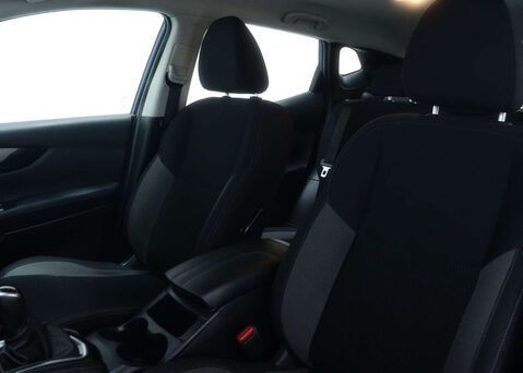 Nissan Qashqai 1.3 Qashqai Acenta Premium DiG-T Semi-Auto 5dr 41
