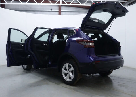 Nissan Qashqai 1.3 Qashqai Acenta Premium DiG-T Semi-Auto 5dr 48