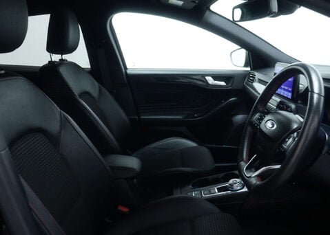 Ford Focus 1.5 Focus ST-Line X TDCI Auto 5dr 41