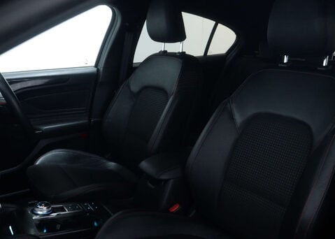 Ford Focus 1.5 Focus ST-Line X TDCI Auto 5dr 46