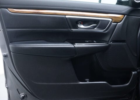 Honda CR-V 2.0 CR-V SR i-MMD CVT 4WD 5dr 47