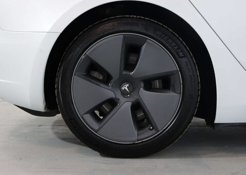 Tesla Model 3 Model 3 Long Range AWD 4WD 4dr 13
