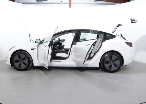 Tesla Model 3 Model 3 Long Range AWD 4WD 4dr 45