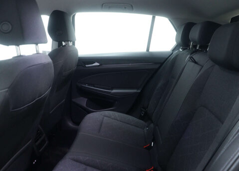 Volkswagen Golf 1.5 Golf Life TSi 5dr 54