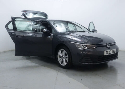 Volkswagen Golf 1.5 Golf Life TSi 5dr 57