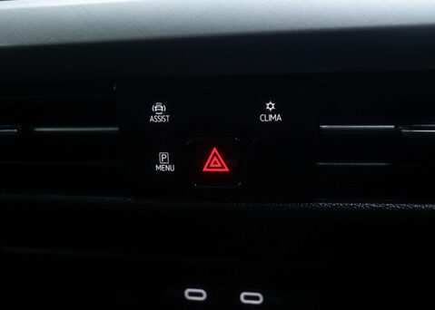 Volkswagen Golf 1.5 Golf Life TSi 5dr 35