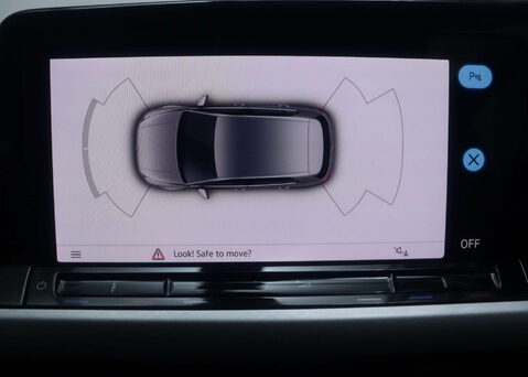 Volkswagen Golf 1.5 Golf Life TSi 5dr 32