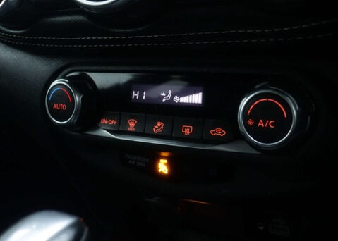 Nissan Juke 1.0 Juke N-Connecta DiG-T Semi-Auto 5dr 28