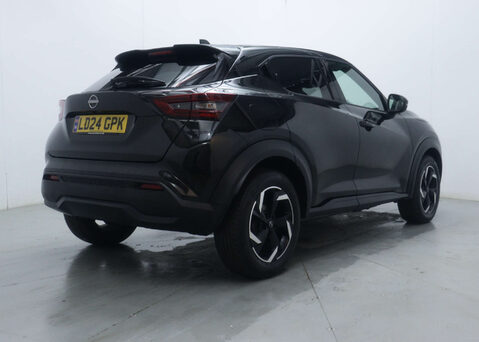 Nissan Juke 1.0 Juke N-Connecta DiG-T Semi-Auto 5dr 11