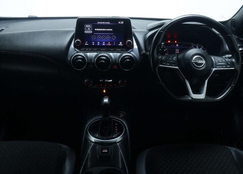 Nissan Juke 1.0 Juke N-Connecta DiG-T Semi-Auto 5dr 19