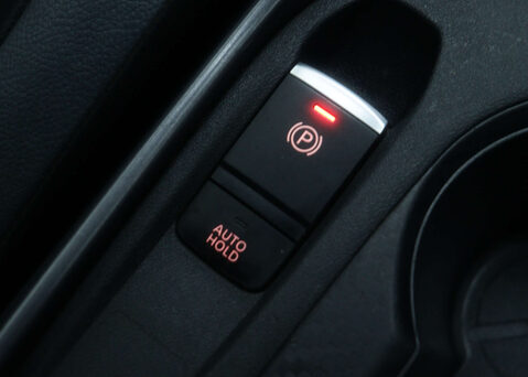 Nissan Juke 1.0 Juke N-Connecta DiG-T Semi-Auto 5dr 31