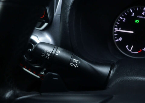 Nissan Juke 1.0 Juke N-Connecta DiG-T Semi-Auto 5dr 34