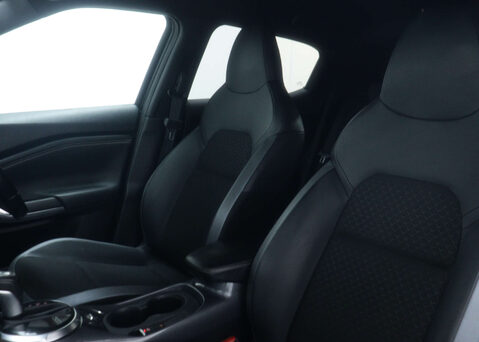 Nissan Juke 1.0 Juke N-Connecta DiG-T Semi-Auto 5dr 43