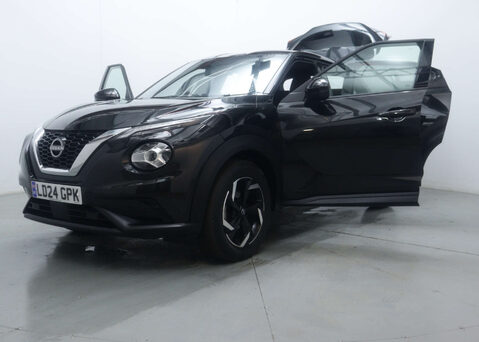 Nissan Juke 1.0 Juke N-Connecta DiG-T Semi-Auto 5dr 49
