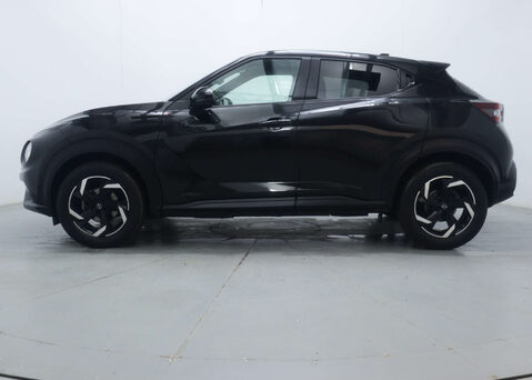Nissan Juke 1.0 Juke N-Connecta DiG-T Semi-Auto 5dr 8