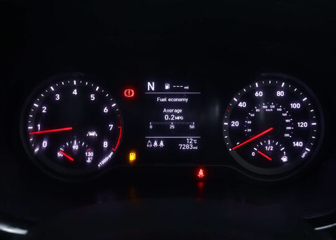 Hyundai i10 1.2 i10 Premium MPI Auto 5dr 17