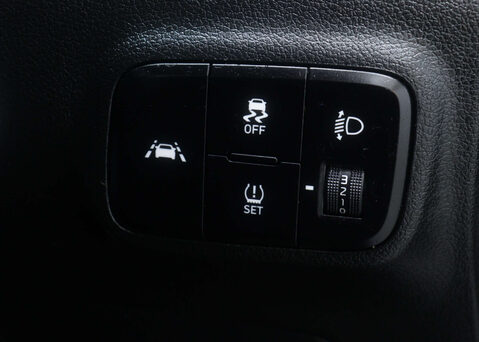 Hyundai i10 1.2 i10 Premium MPI Auto 5dr 33