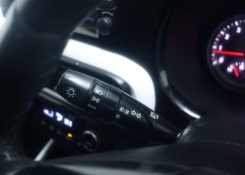 Hyundai i10 1.2 i10 Premium MPI Auto 5dr 31