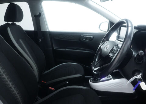 Hyundai i10 1.2 i10 Premium MPI Auto 5dr 36