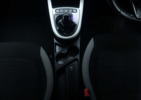 Hyundai i10 1.2 i10 Premium MPI Auto 5dr 20