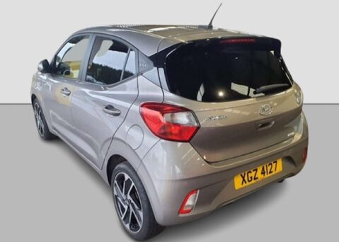 Hyundai i10 1.2 i10 Premium MPI Auto 5dr 8