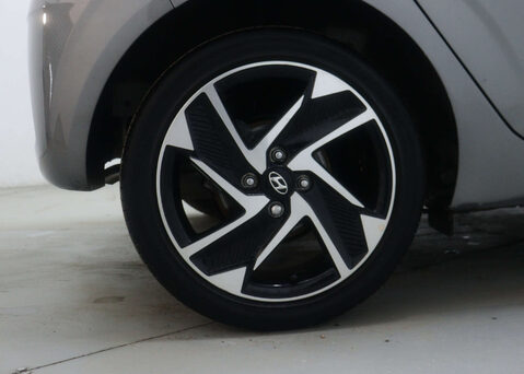 Hyundai i10 1.2 i10 Premium MPI Auto 5dr 13