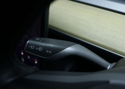 Tesla Model Y Model Y Long Range AWD 4WD 5dr 29