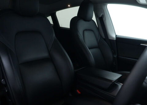 Tesla Model Y Model Y Long Range AWD 4WD 5dr 38