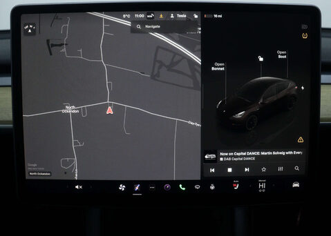 Tesla Model Y Model Y Long Range AWD 4WD 5dr 22