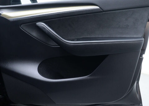 Tesla Model Y Model Y Long Range AWD 4WD 5dr 39