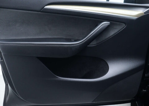 Tesla Model Y Model Y Long Range AWD 4WD 5dr 43