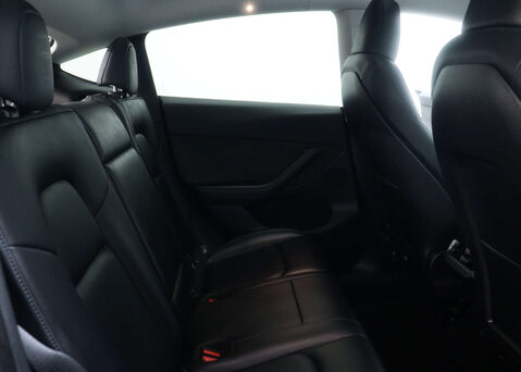 Tesla Model Y Model Y Long Range AWD 4WD 5dr 47