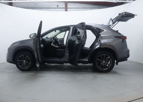 Lexus NX 2.5 NX 300h Luxury CVT 4WD 5dr 59